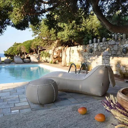 Executive Paros 5 Bedrooms Beachfront Supreme Beachfront Sea Villa Ampelas