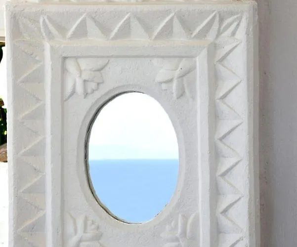 Executive Paros Villa: Beachfront Supreme With Private Pool * Ambelas