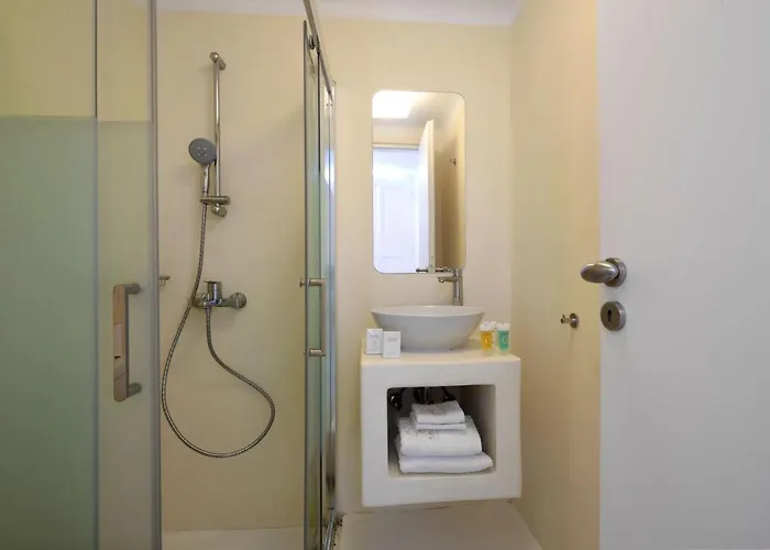 Executive Paros Villa: Beachfront Supreme With Private Pool * Ambelas