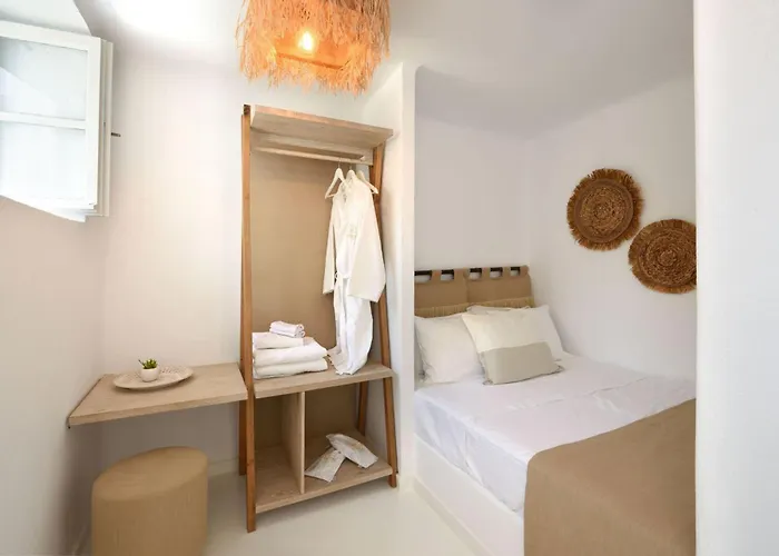 Executive Paros Villa: Beachfront Supreme With Private Pool Villa Ambelas