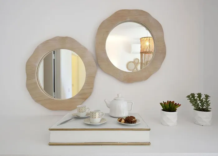 Executive Paros Villa: Beachfront Supreme With Private Pool * Ambelas