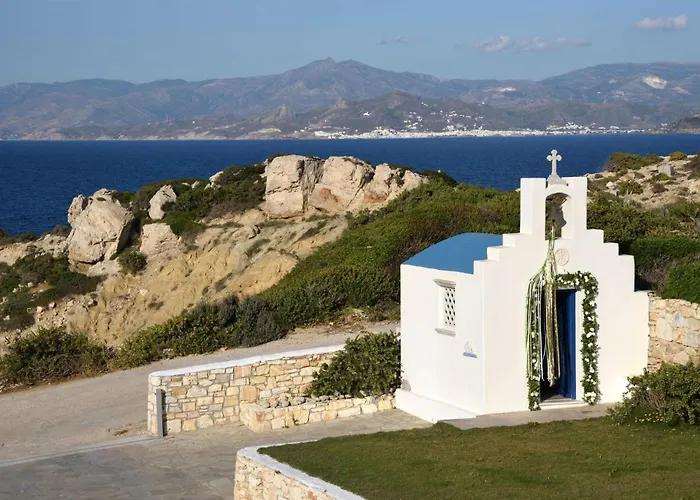 Executive Paros Villa: Beachfront Supreme With Private Pool