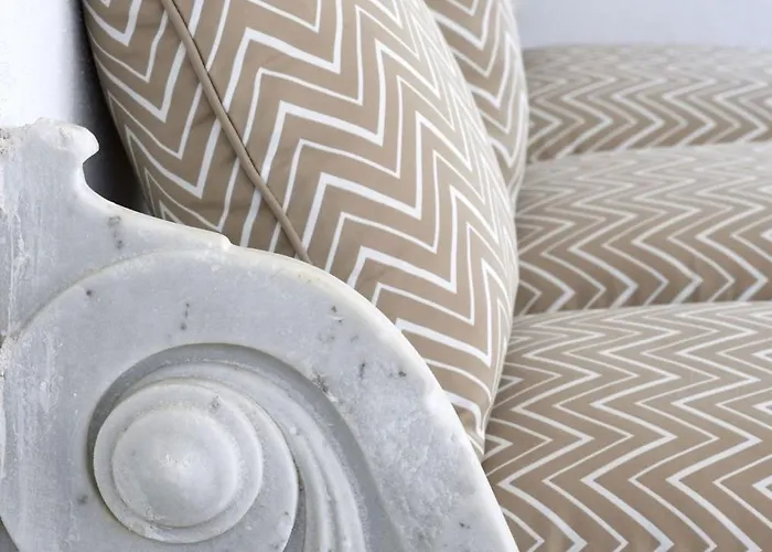 Executive Paros Villa: Beachfront Supreme With Private Pool *