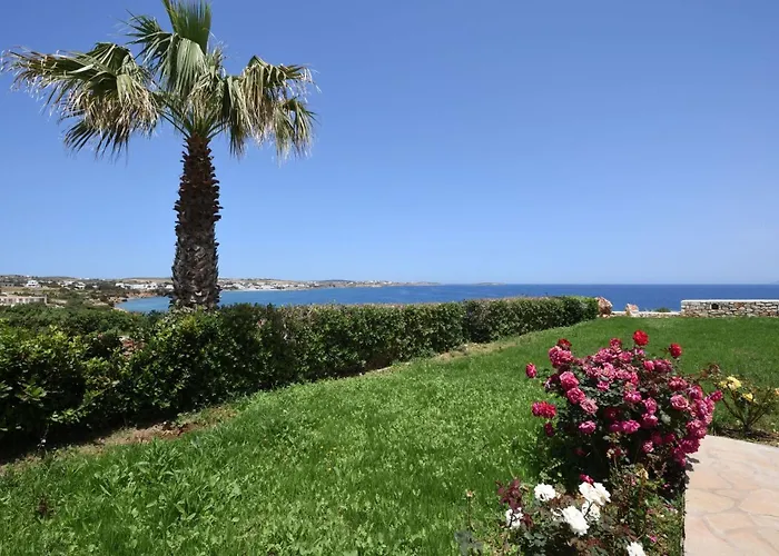 Executive Paros Villa: Beachfront Supreme With Private Pool * Ambelas