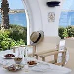 Executive Paros 5 Bedrooms Beachfront Supreme Beachfront Sea Willa *