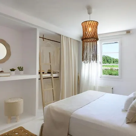 Executive Paros 5 Bedrooms Beachfront Supreme Beachfront Sea Views&private Pool