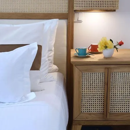 Villa Executive Paros 5 Bedrooms Beachfront Supreme Beachfront Sea Views&private Pool