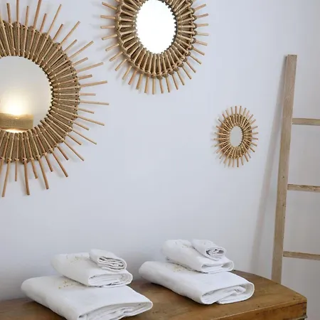 Executive Paros 5 Bedrooms Beachfront Supreme Beachfront Sea Views&private Pool * Ambelas