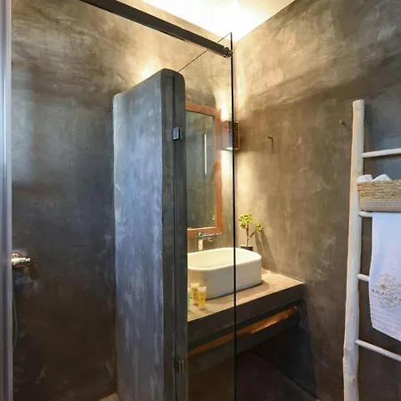 Executive Paros 5 Bedrooms Beachfront Supreme Beachfront Sea Views&private Pool *