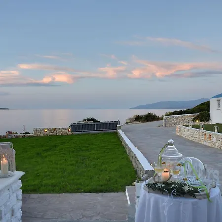 Villa Executive Paros 5 Bedrooms Beachfront Supreme Beachfront Sea Views&private Pool Ambelas