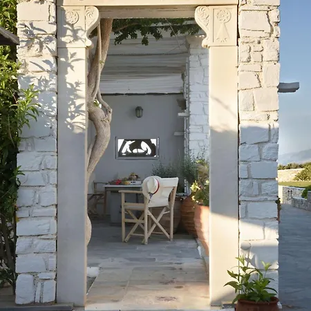 Villa Executive Paros 5 Bedrooms Beachfront Supreme Beachfront Sea Views&private Pool Ambelas