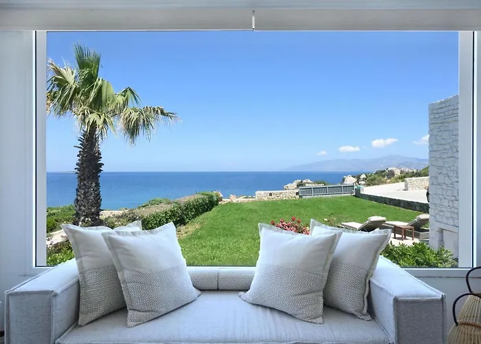 Executive Paros 5 Bedrooms Beachfront Supreme Beachfront Sea 别墅 *