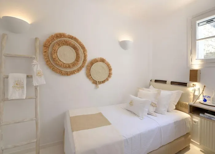 Executive Paros 5 Bedrooms Beachfront Supreme Beachfront Sea * 安倍拉斯