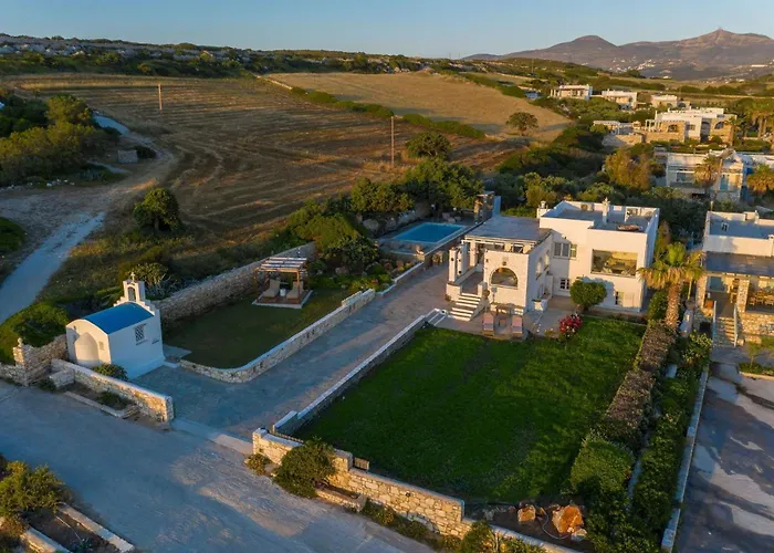 Executive Paros 5 Bedrooms Beachfront Supreme Beachfront Sea *